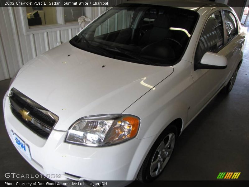 Summit White / Charcoal 2009 Chevrolet Aveo LT Sedan