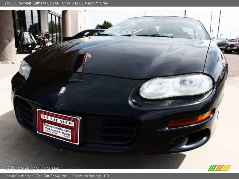 Onyx Black / Medium Gray 2001 Chevrolet Camaro Coupe