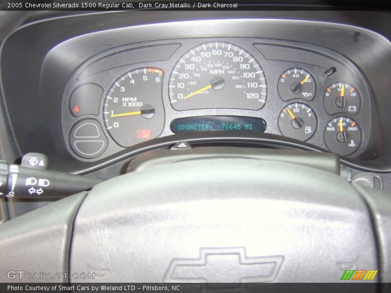Dark Gray Metallic / Dark Charcoal 2005 Chevrolet Silverado 1500 Regular Cab