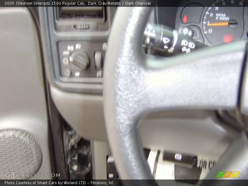 Dark Gray Metallic / Dark Charcoal 2005 Chevrolet Silverado 1500 Regular Cab