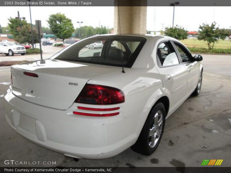 Stone White / Taupe 2003 Dodge Stratus ES Sedan