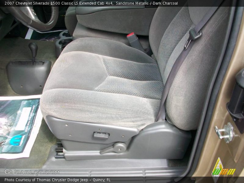 Sandstone Metallic / Dark Charcoal 2007 Chevrolet Silverado 1500 Classic LS Extended Cab 4x4
