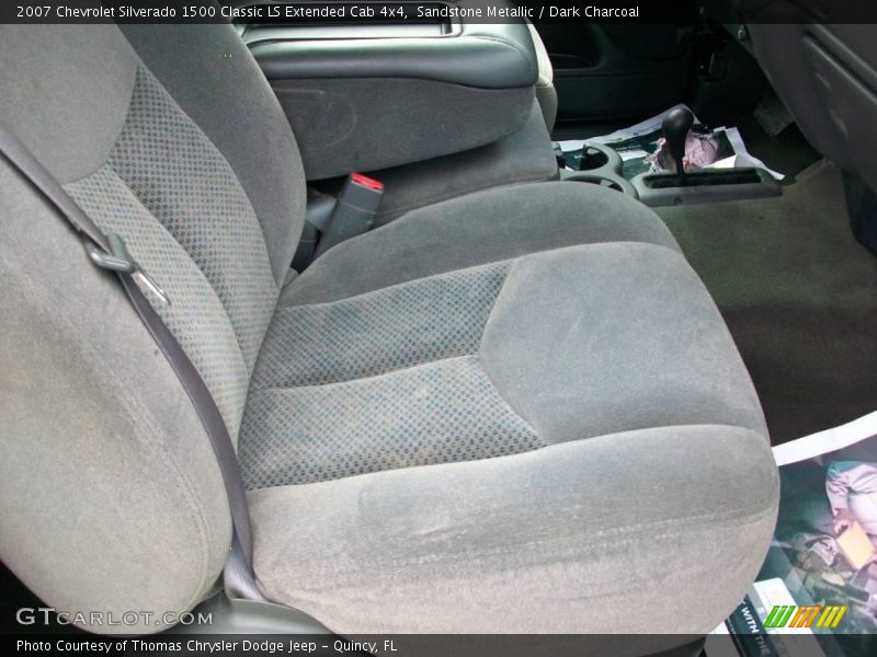Sandstone Metallic / Dark Charcoal 2007 Chevrolet Silverado 1500 Classic LS Extended Cab 4x4