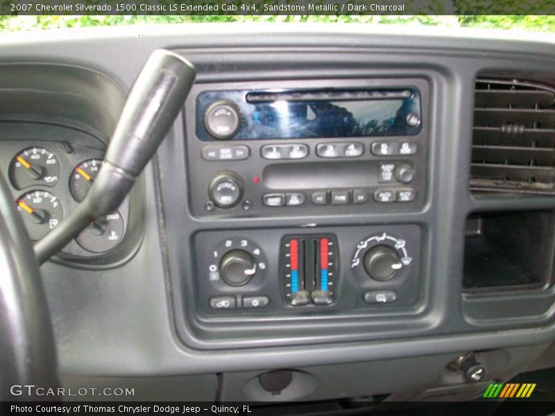 Sandstone Metallic / Dark Charcoal 2007 Chevrolet Silverado 1500 Classic LS Extended Cab 4x4