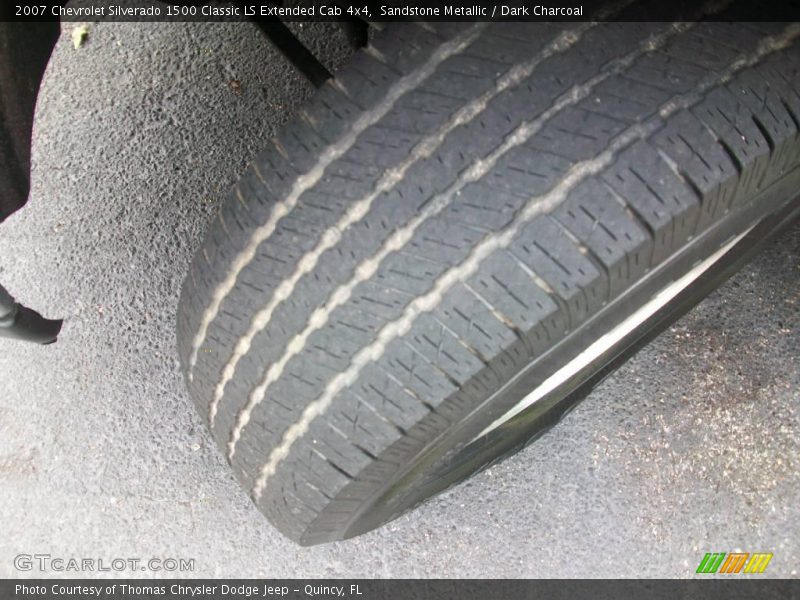 Sandstone Metallic / Dark Charcoal 2007 Chevrolet Silverado 1500 Classic LS Extended Cab 4x4
