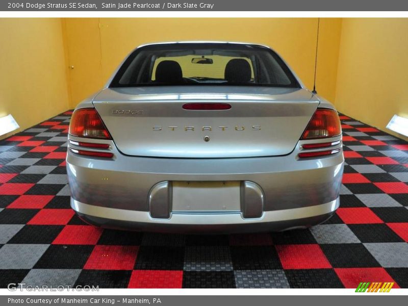 Satin Jade Pearlcoat / Dark Slate Gray 2004 Dodge Stratus SE Sedan