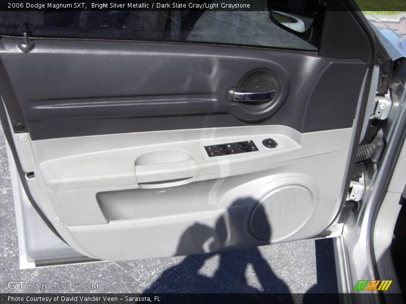 Bright Silver Metallic / Dark Slate Gray/Light Graystone 2006 Dodge Magnum SXT