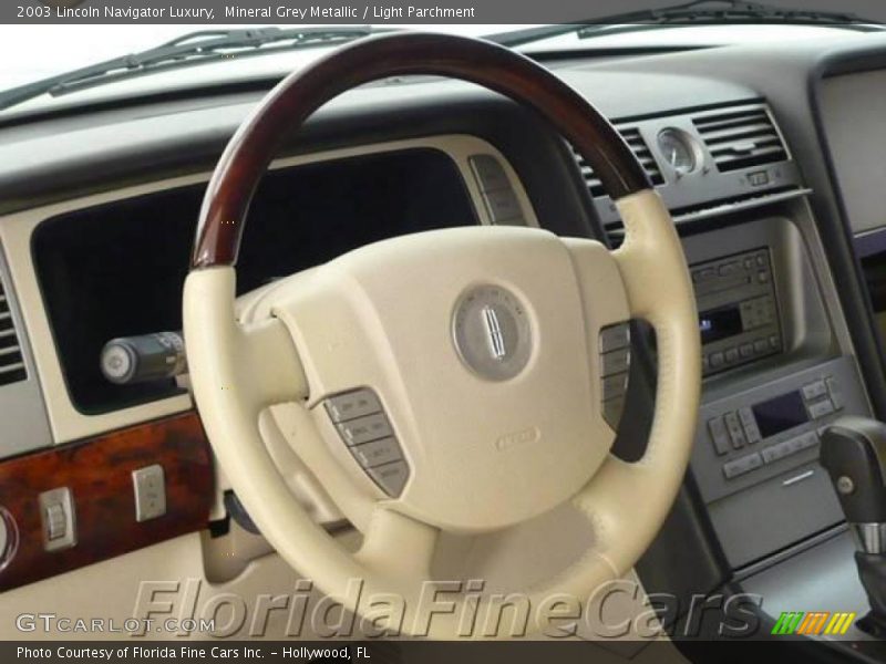 Mineral Grey Metallic / Light Parchment 2003 Lincoln Navigator Luxury