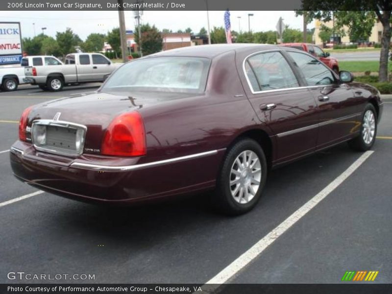 Dark Cherry Metallic / Dove 2006 Lincoln Town Car Signature