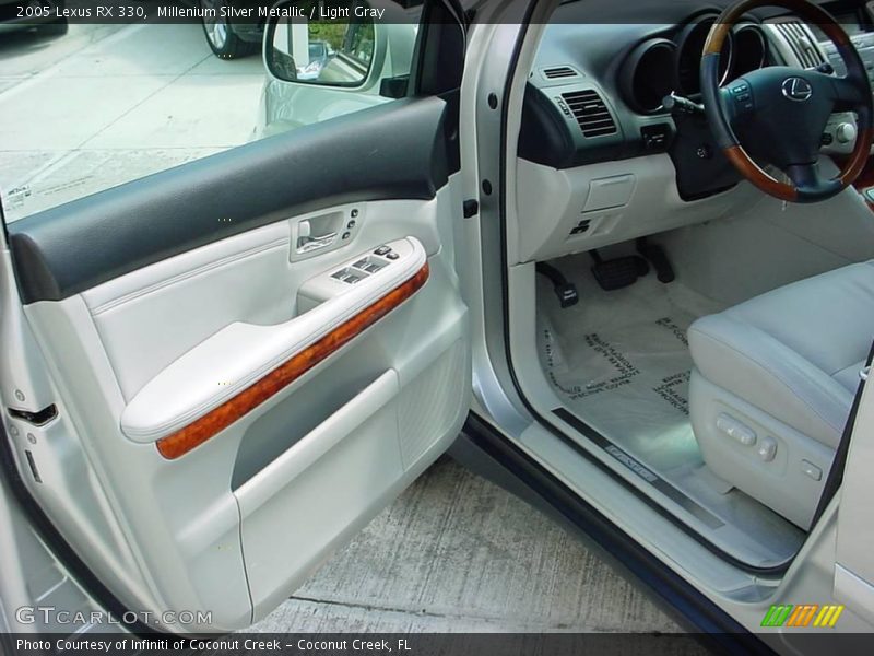 Millenium Silver Metallic / Light Gray 2005 Lexus RX 330