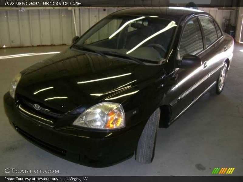 Midnight Black / Gray 2005 Kia Rio Sedan