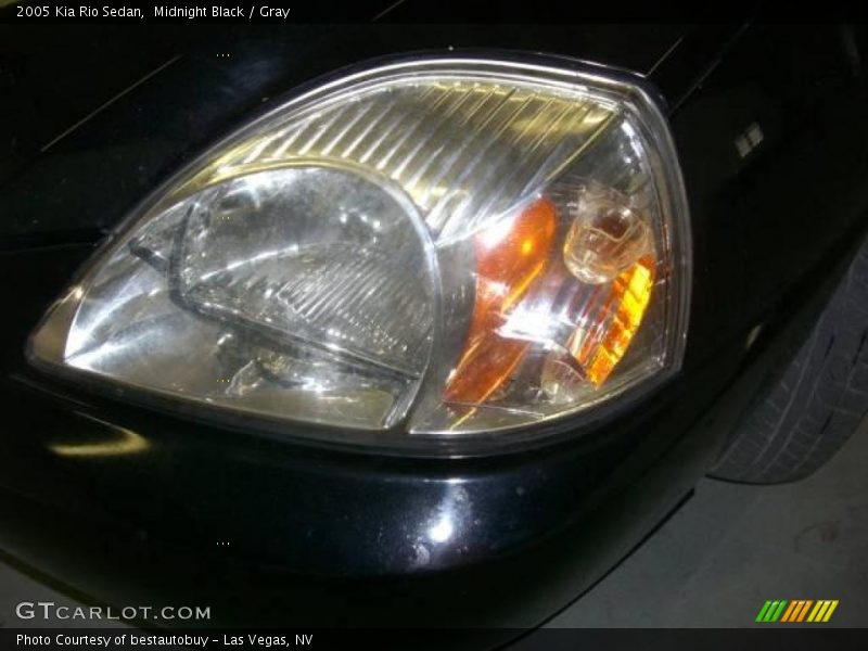 Midnight Black / Gray 2005 Kia Rio Sedan