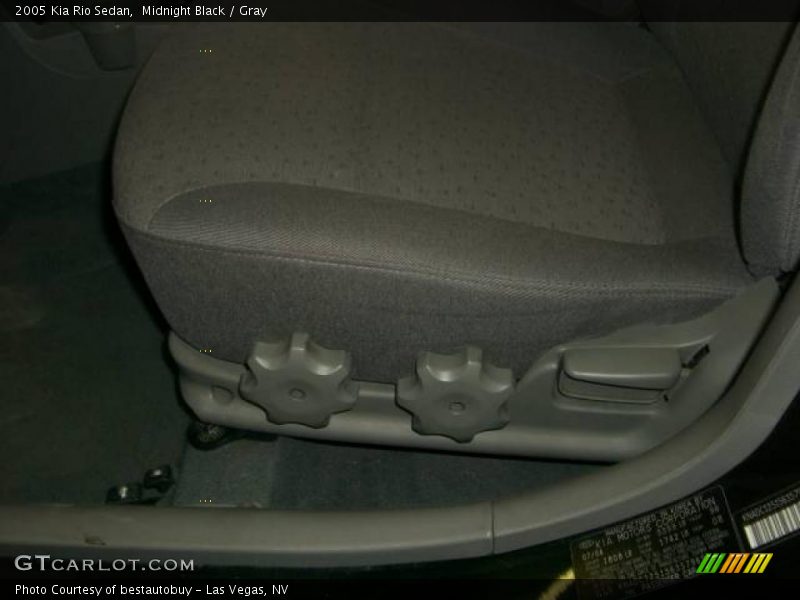 Midnight Black / Gray 2005 Kia Rio Sedan