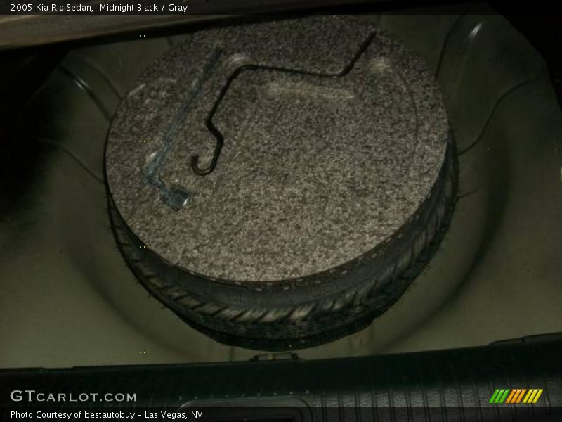 Midnight Black / Gray 2005 Kia Rio Sedan