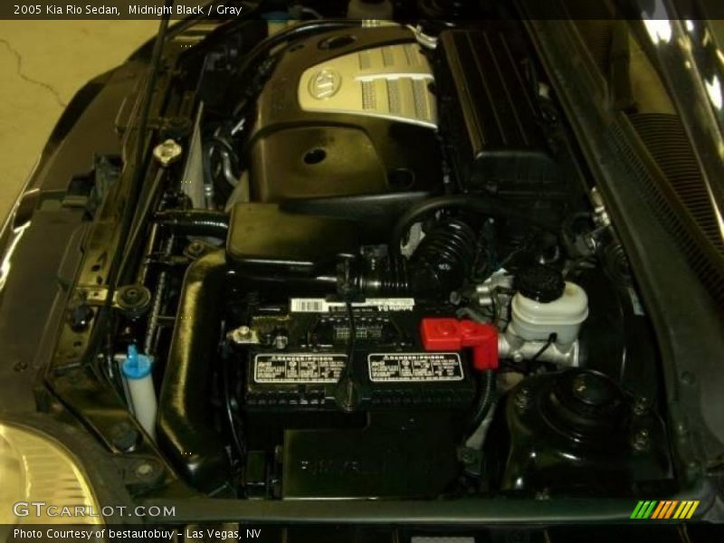 Midnight Black / Gray 2005 Kia Rio Sedan
