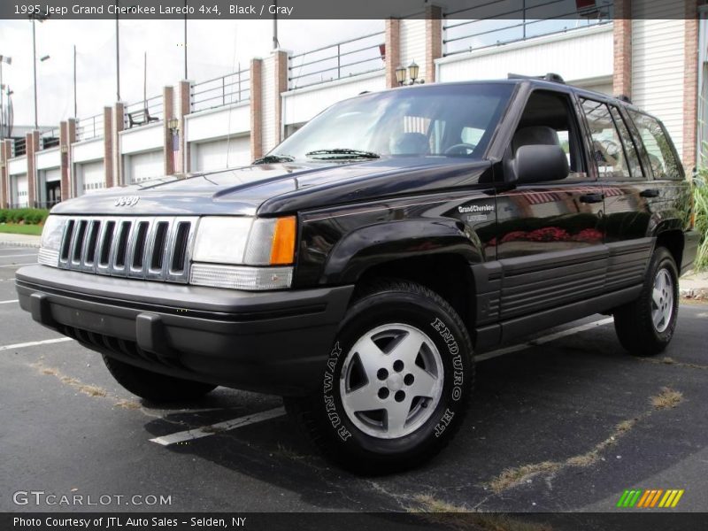 Black / Gray 1995 Jeep Grand Cherokee Laredo 4x4