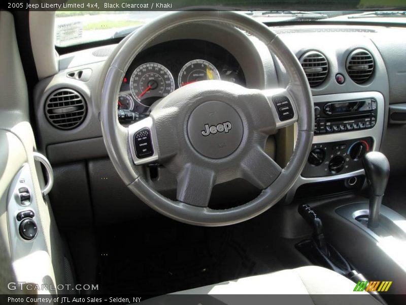 Black Clearcoat / Khaki 2005 Jeep Liberty Limited 4x4