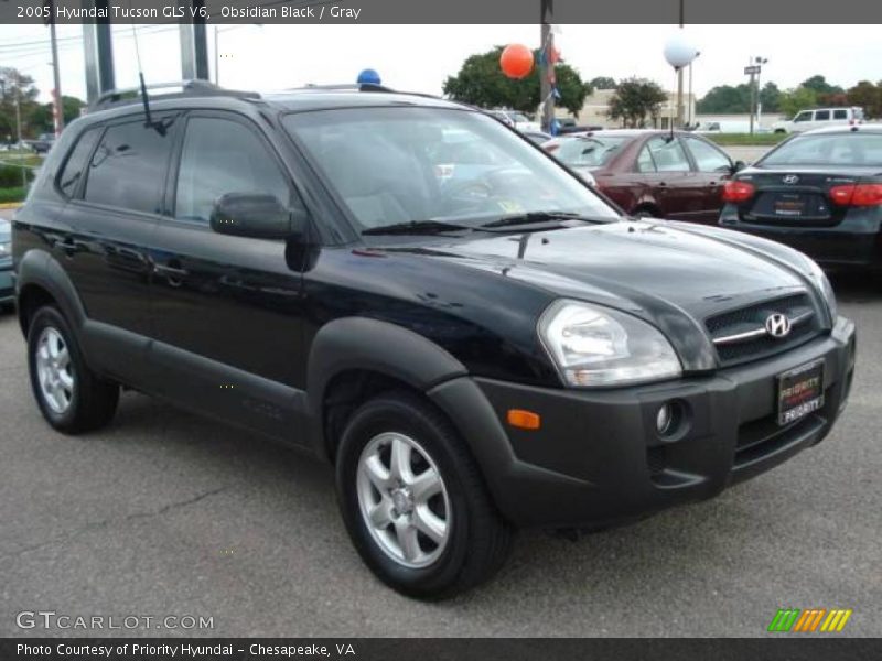 Obsidian Black / Gray 2005 Hyundai Tucson GLS V6