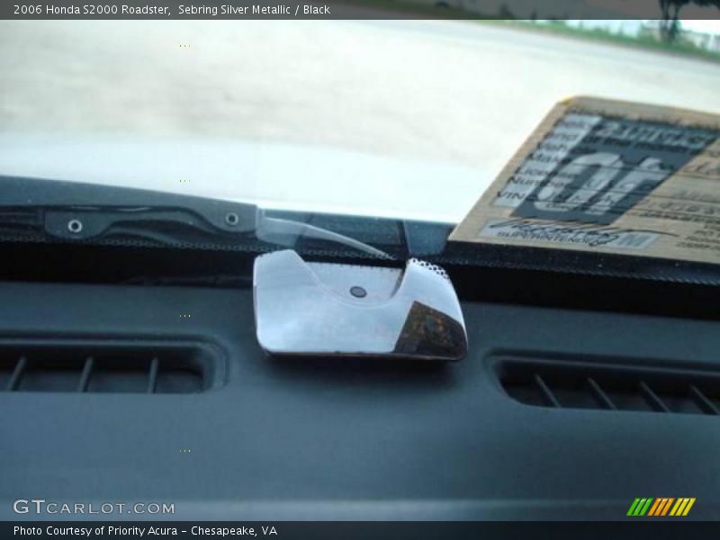 Sebring Silver Metallic / Black 2006 Honda S2000 Roadster