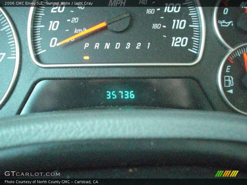 Summit White / Light Gray 2006 GMC Envoy SLE