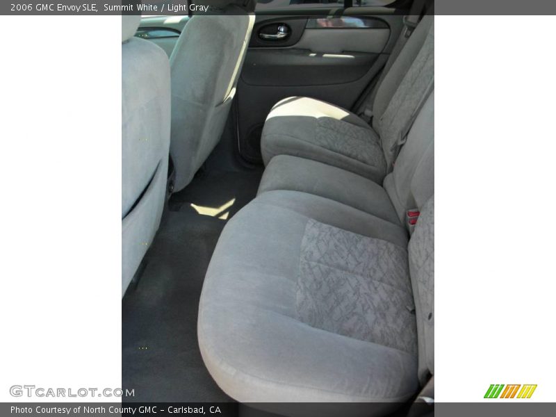Summit White / Light Gray 2006 GMC Envoy SLE