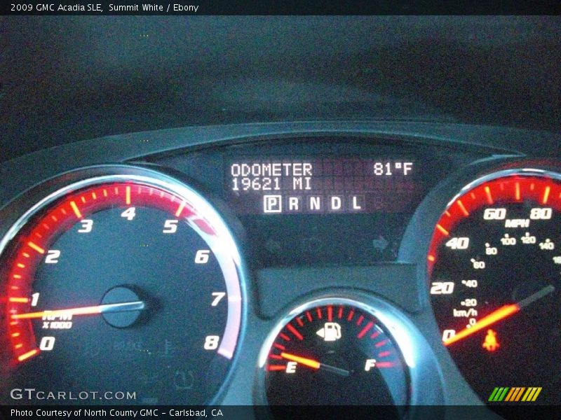 Summit White / Ebony 2009 GMC Acadia SLE