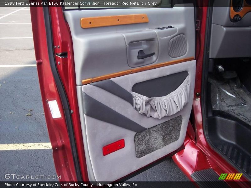 Toreador Red Metallic / Grey 1998 Ford E Series Van E150 Passenger Conversion