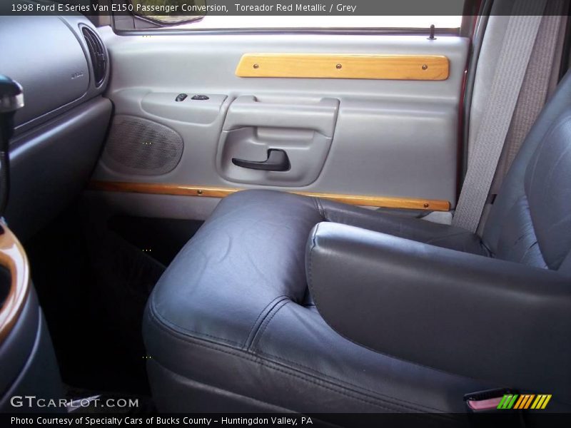 Toreador Red Metallic / Grey 1998 Ford E Series Van E150 Passenger Conversion