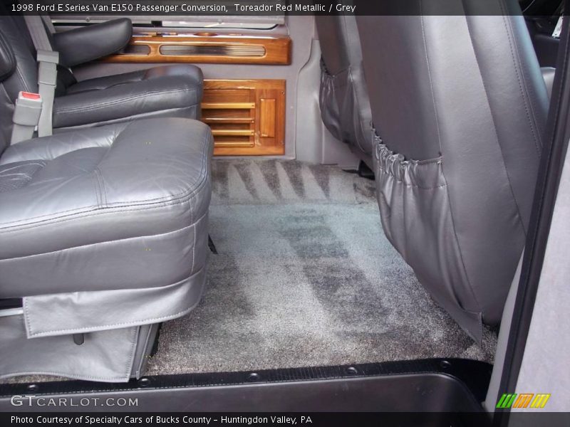 Toreador Red Metallic / Grey 1998 Ford E Series Van E150 Passenger Conversion