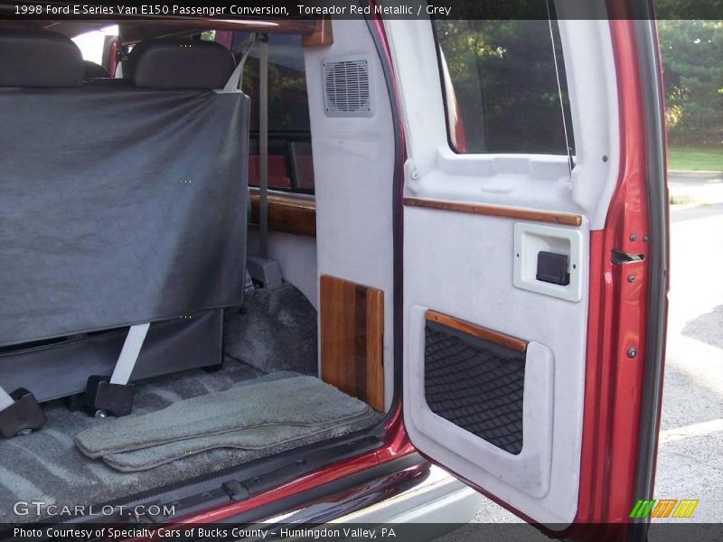 Toreador Red Metallic / Grey 1998 Ford E Series Van E150 Passenger Conversion