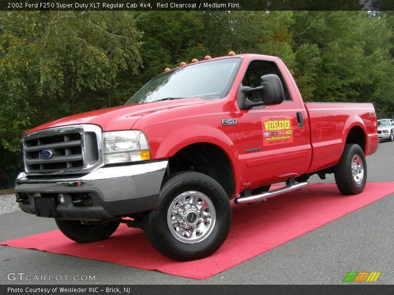 Red Clearcoat / Medium Flint 2002 Ford F250 Super Duty XLT Regular Cab 4x4