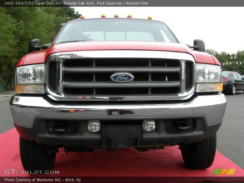 Red Clearcoat / Medium Flint 2002 Ford F250 Super Duty XLT Regular Cab 4x4