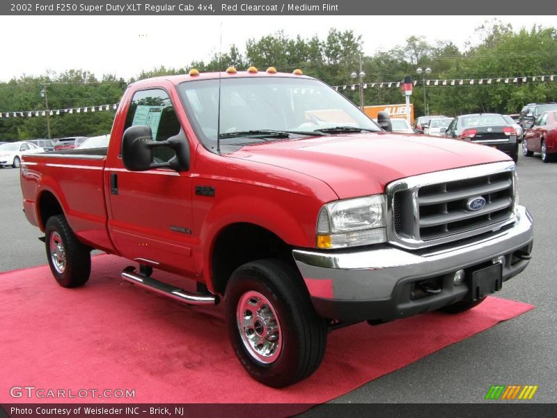 Red Clearcoat / Medium Flint 2002 Ford F250 Super Duty XLT Regular Cab 4x4