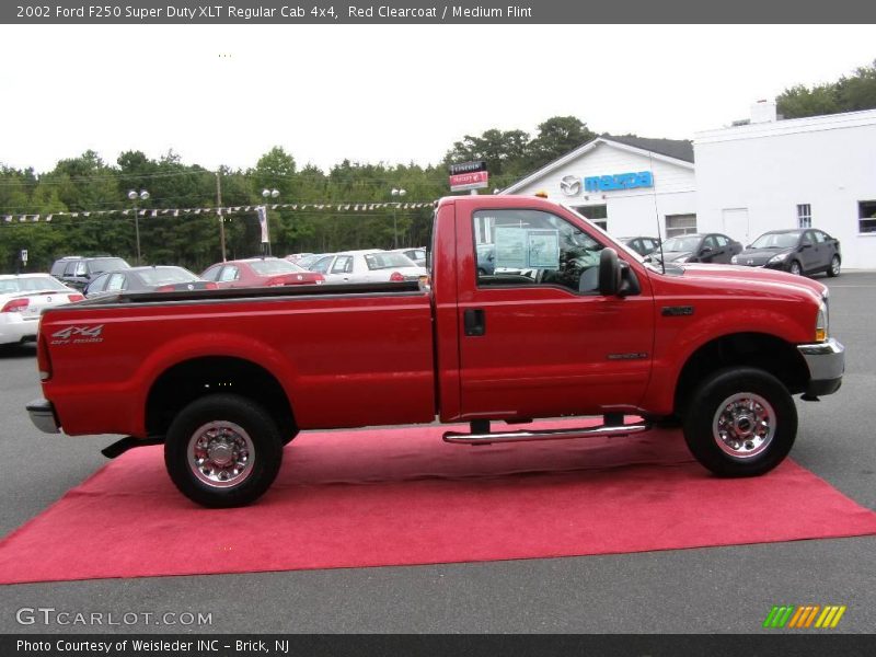 Red Clearcoat / Medium Flint 2002 Ford F250 Super Duty XLT Regular Cab 4x4