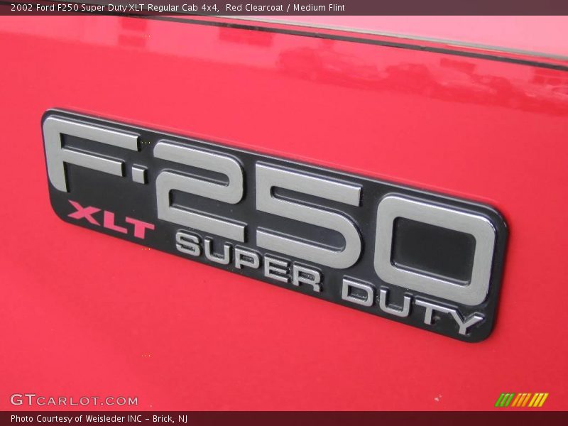 Red Clearcoat / Medium Flint 2002 Ford F250 Super Duty XLT Regular Cab 4x4
