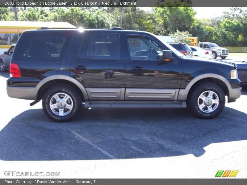 Black Clearcoat / Medium Parchment 2003 Ford Expedition Eddie Bauer