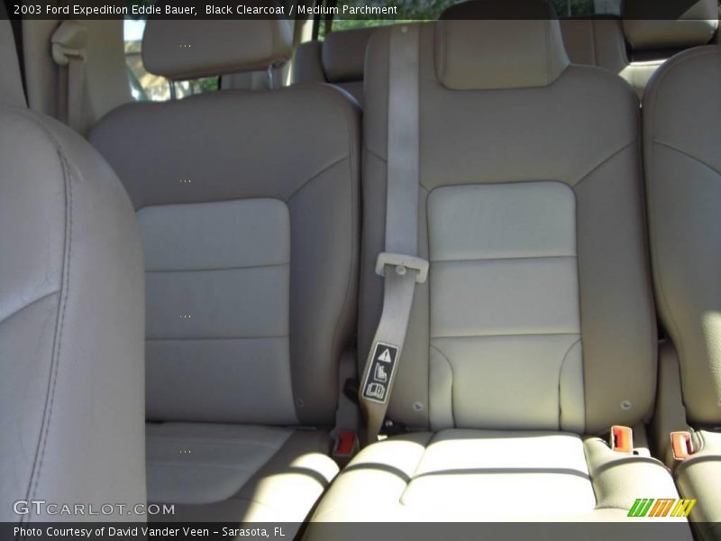 Black Clearcoat / Medium Parchment 2003 Ford Expedition Eddie Bauer