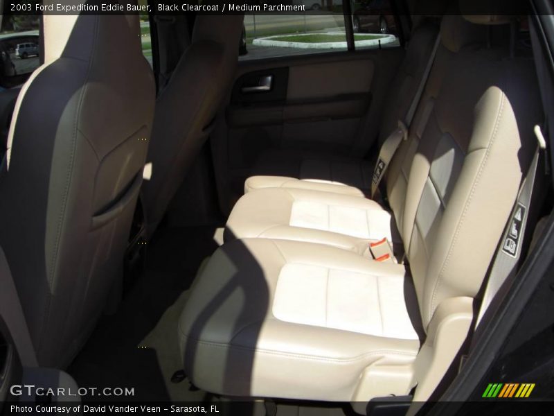 Black Clearcoat / Medium Parchment 2003 Ford Expedition Eddie Bauer