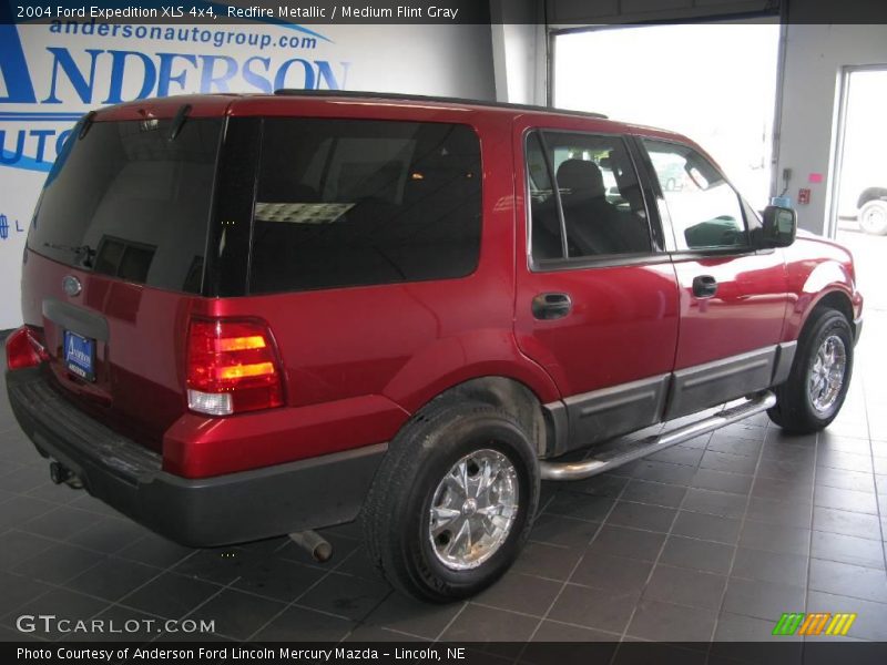 Redfire Metallic / Medium Flint Gray 2004 Ford Expedition XLS 4x4