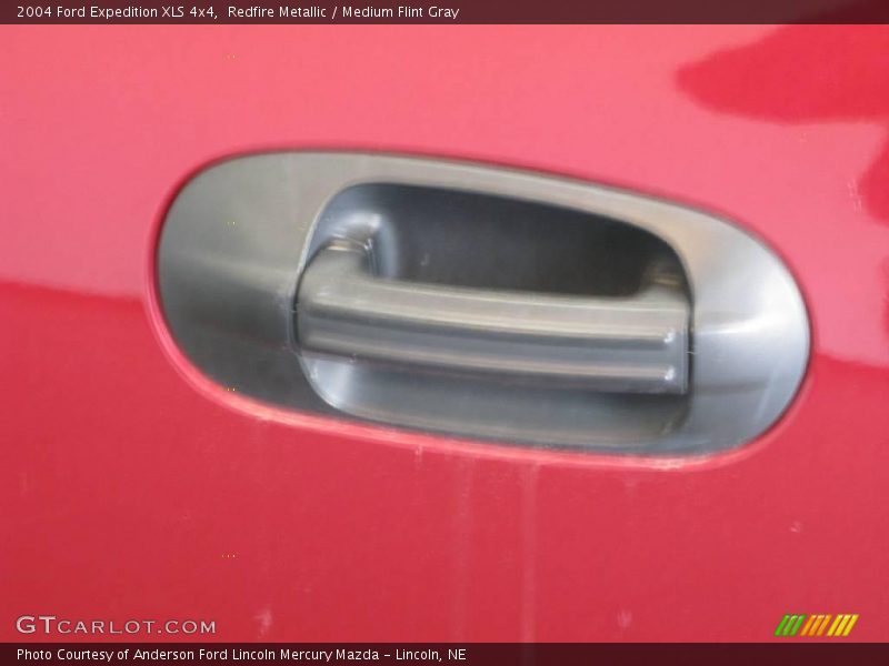 Redfire Metallic / Medium Flint Gray 2004 Ford Expedition XLS 4x4