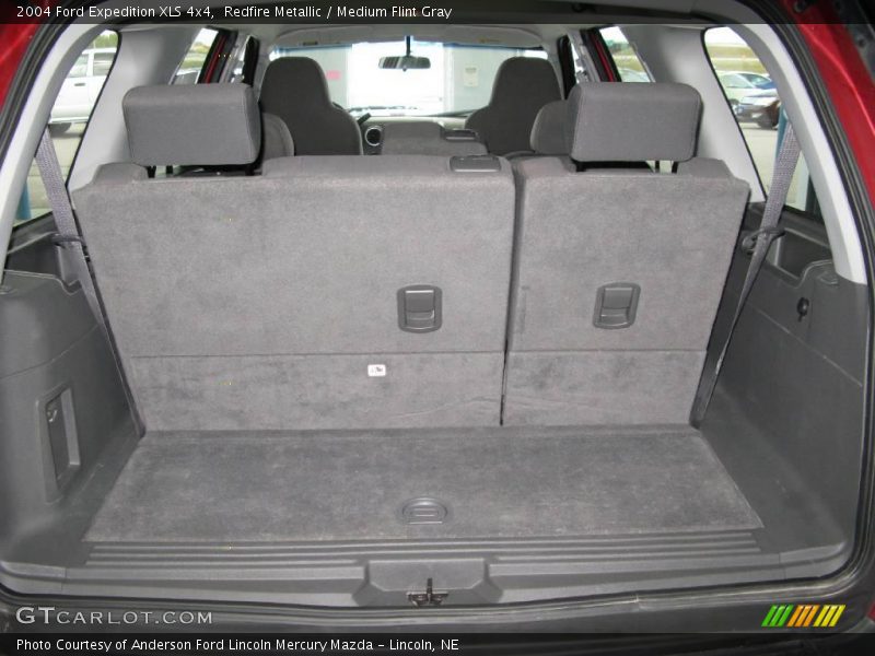 Redfire Metallic / Medium Flint Gray 2004 Ford Expedition XLS 4x4