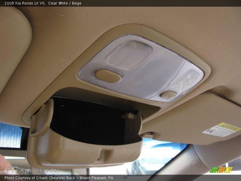 Clear White / Beige 2008 Kia Rondo LX V6