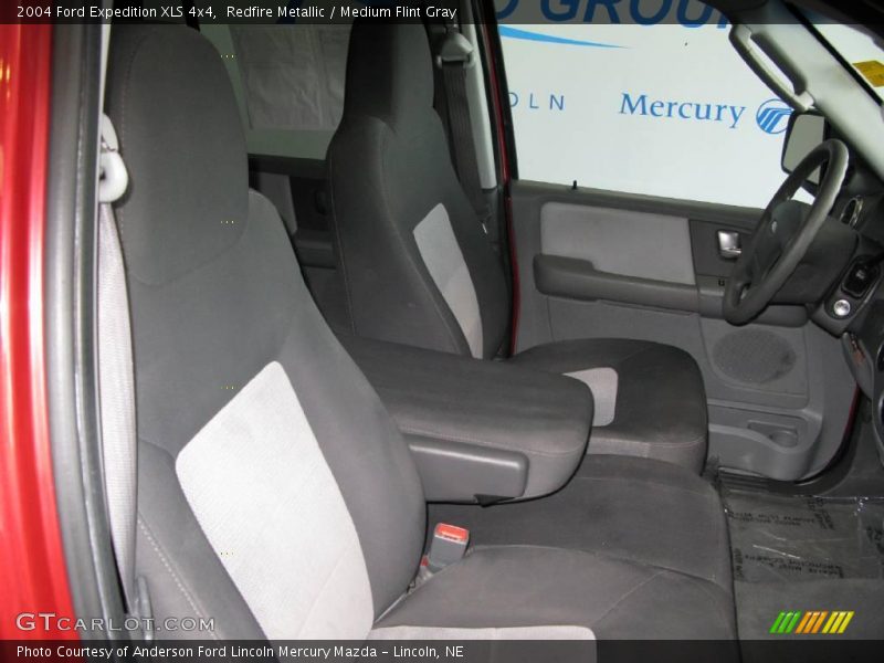 Redfire Metallic / Medium Flint Gray 2004 Ford Expedition XLS 4x4
