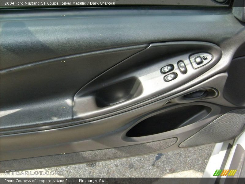 Silver Metallic / Dark Charcoal 2004 Ford Mustang GT Coupe