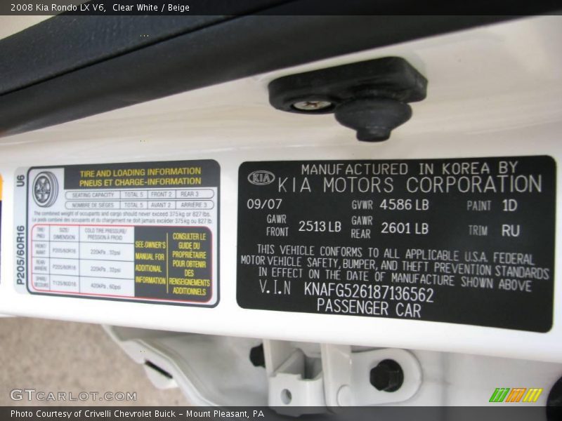 Clear White / Beige 2008 Kia Rondo LX V6