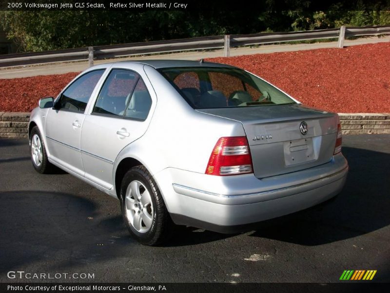 Reflex Silver Metallic / Grey 2005 Volkswagen Jetta GLS Sedan