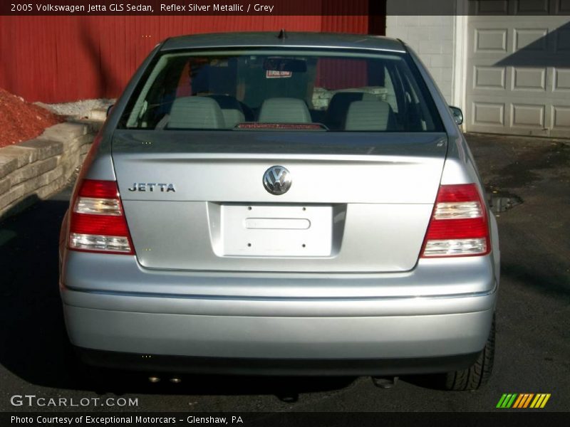 Reflex Silver Metallic / Grey 2005 Volkswagen Jetta GLS Sedan