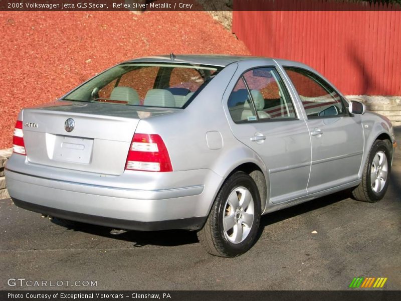 Reflex Silver Metallic / Grey 2005 Volkswagen Jetta GLS Sedan
