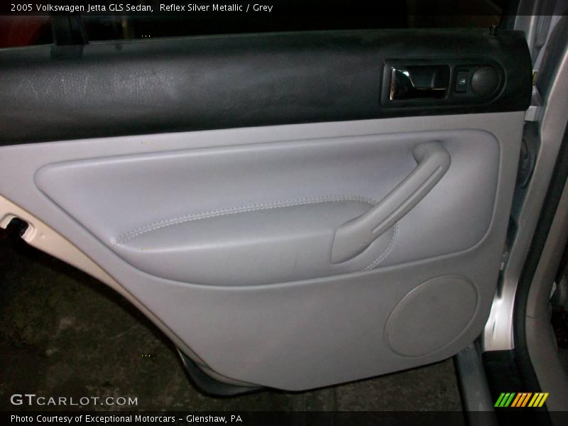 Reflex Silver Metallic / Grey 2005 Volkswagen Jetta GLS Sedan