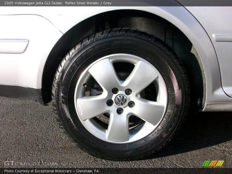 Reflex Silver Metallic / Grey 2005 Volkswagen Jetta GLS Sedan